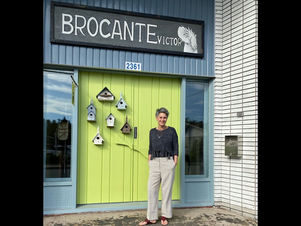 Café brocante Victor | 2361 Ave Principale, Saint-Élie-de-Caxton, QC G0X 2N0, Canada | Phone: (514) 258-4735