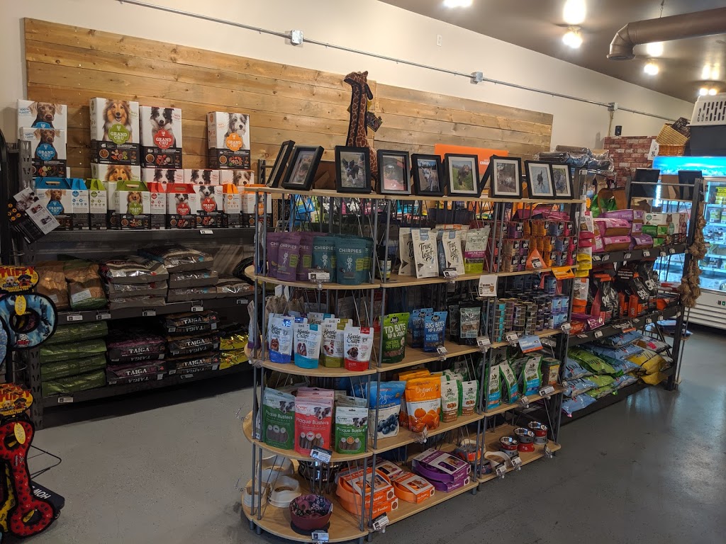 John’s Pampered Pets | 2417 Golf Course Dr Unit 8, Blind Bay, BC V0E 1H2, Canada | Phone: (250) 675-4401