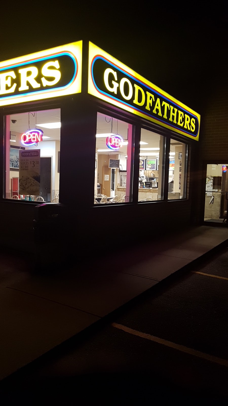 Godfathers Pizza | restaurant | 333 James St, Delhi, ON N4B 2B6, Canada | 5195821112 OR +1 519-582-1112