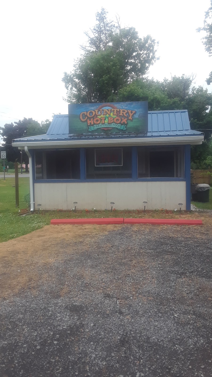 The Country Hotbox | 4078 N Ridge Rd, Lockport, NY 14094, USA | Phone: (716) 438-7023