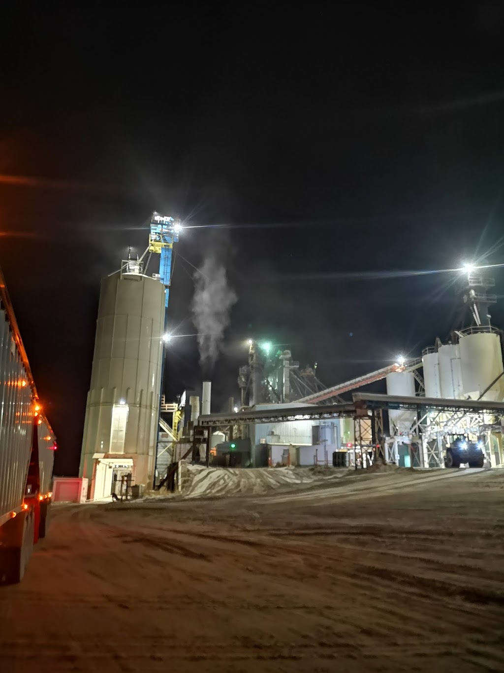 Sil Industrial Minerals | 570079 Range Rd 204, Bruderheim, AB T0B 0S0, Canada | Phone: (780) 796-3939