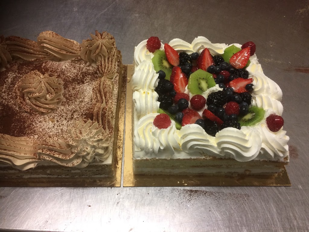 Boulangerie & Pâtisserie Moulin Du Nord | 4143 Rue dAmiens, Montréal-Nord, QC H1H 2G3, Canada | Phone: (514) 564-7277
