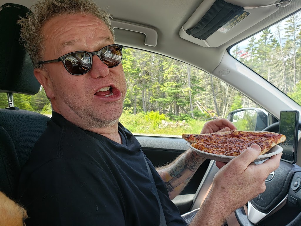 Beachside Pizza & Market | 5048 NS-331, LaHave, NS B0R 1C0, Canada | Phone: (902) 693-2194