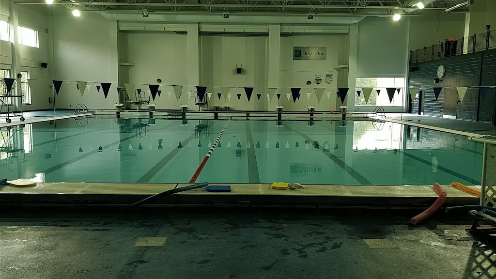Centre sportif La Ruche | 1255 Boulevard des Étudiants, Magog, QC J1X 3Y6, Canada | Phone: (819) 843-1133