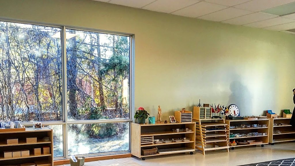 Terry Fox Montessori | 1051 Eglinton Ave W, Mississauga, ON L5V 2W3, Canada | Phone: (416) 557-3396