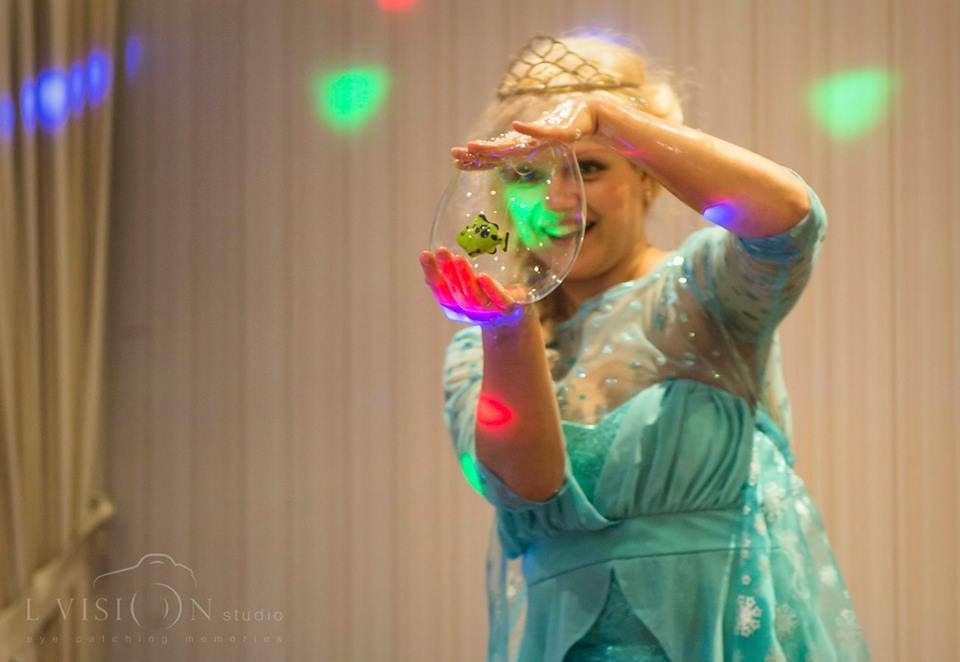 Malvina Bubble Show | 370 Dixon Rd, Toronto, ON M9R 1T2, Canada | Phone: (647) 229-8021