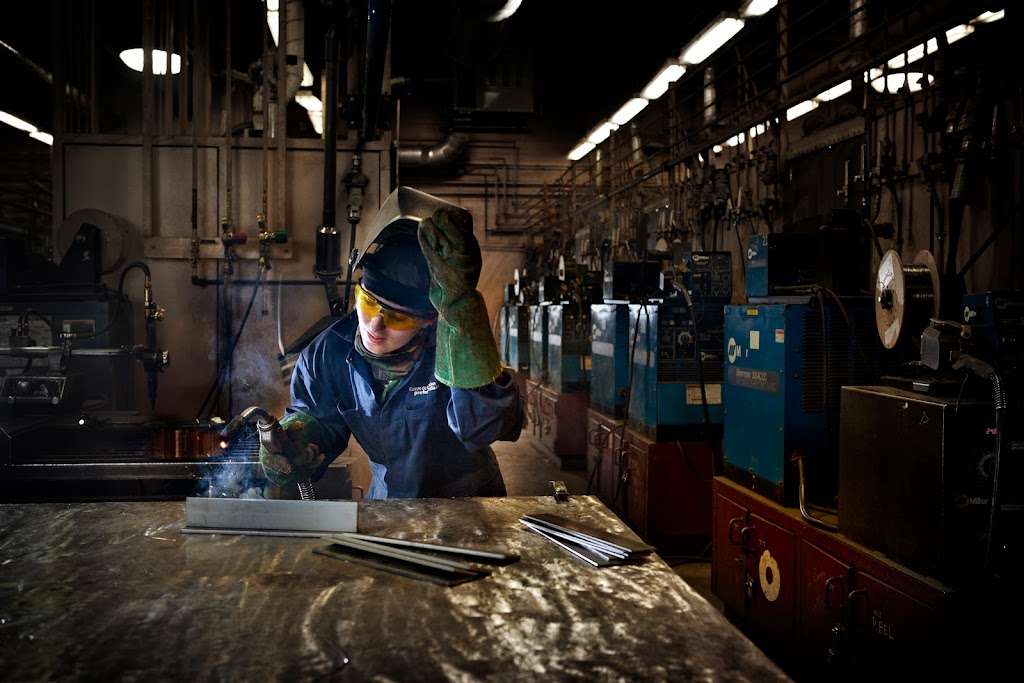 Centre de formation professionnelle de Lévis | 30 Rue Vincent-Chagnon, Lévis, QC G6V 4V6, Canada | Phone: (418) 838-8400