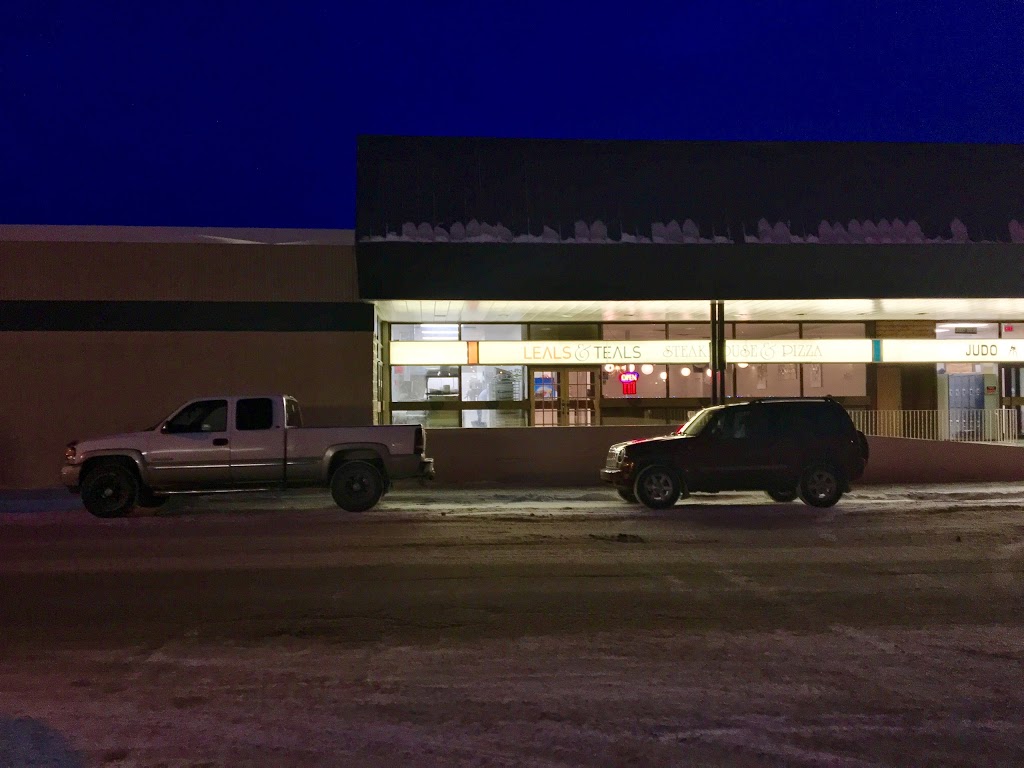 Leals & Teals Steakhouse | 4923 50 Ave #2, Barrhead, AB T7N 1A1, Canada | Phone: (780) 674-4478