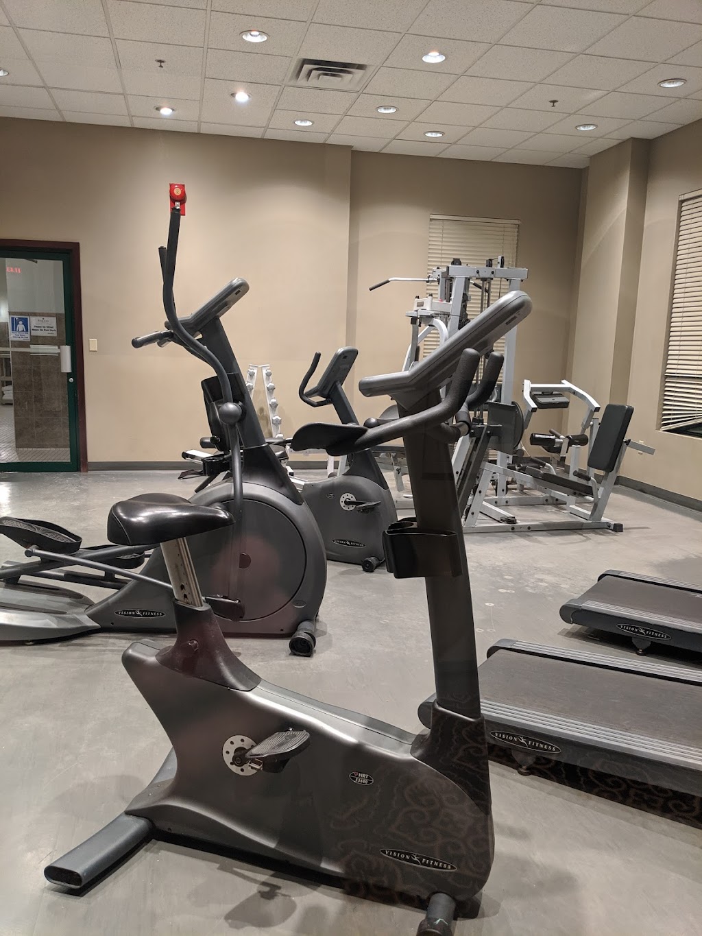 Riviera Plaza and Conference Centre Calgary Airport | 3515 26 St NE, Calgary, AB T1Y 7E3, Canada | Phone: (403) 250-8855