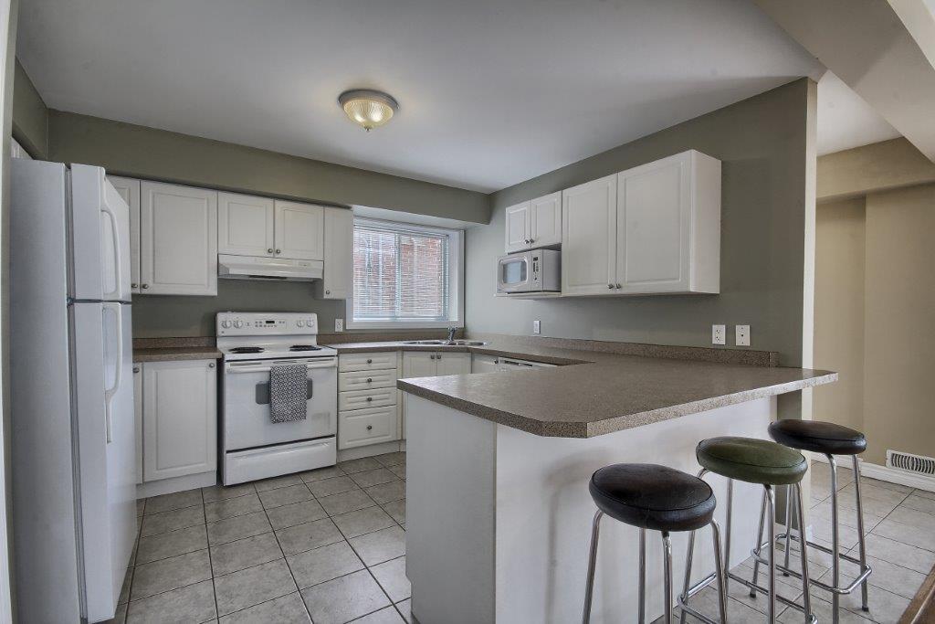 Oxford Rentals | 10 Oxford St E, London, ON N6A 1T1, Canada | Phone: (519) 667-0047