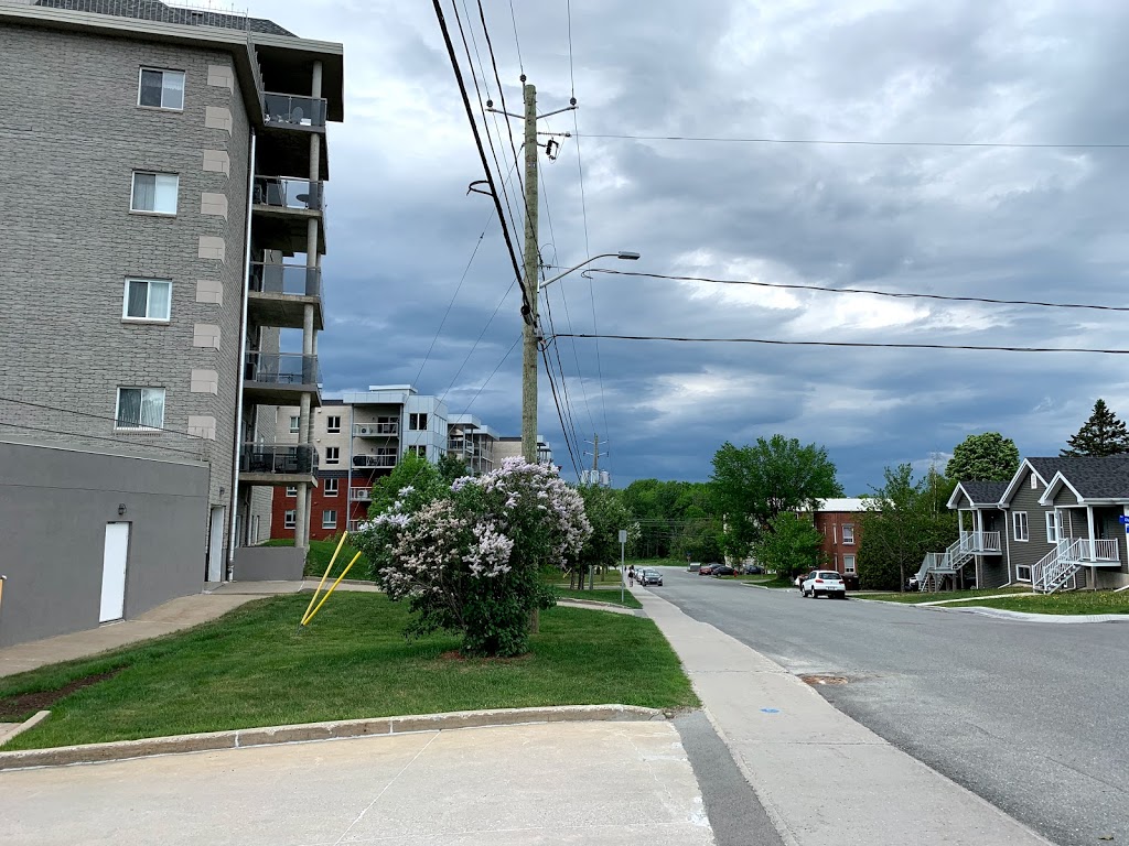 Château Bellevue | 1505 Rue McManamy, Sherbrooke, QC J1H 6L2, Canada | Phone: (819) 563-5369