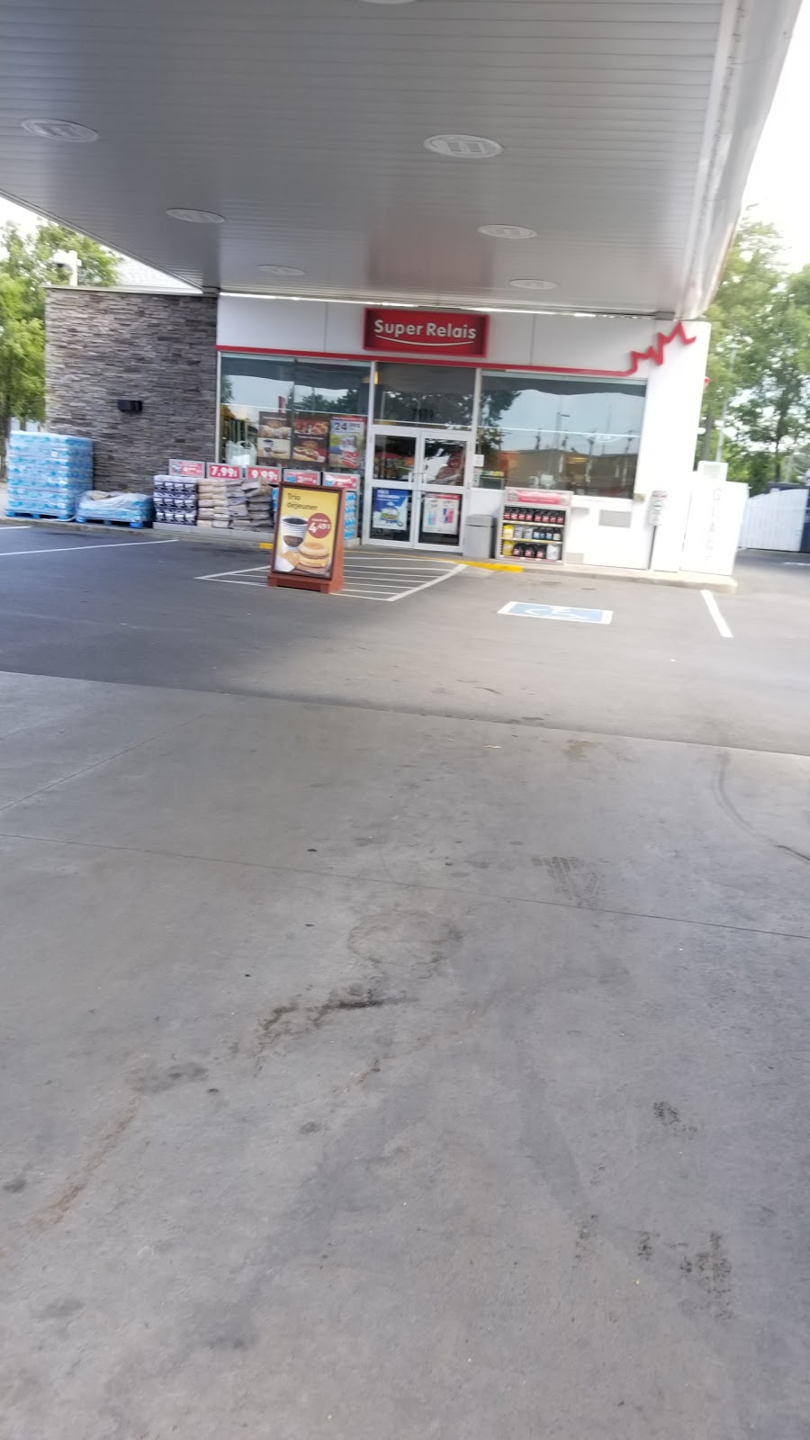 Petro-Canada | 7979 Boulevard Lacordaire, Saint-Léonard, QC H1R 2A1, Canada | Phone: (514) 323-6122