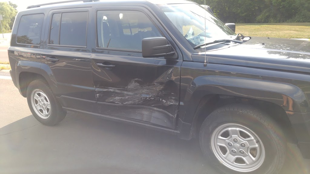 CARSTAR Peterborough | 1811 Ashburnham Dr, Peterborough, ON K9L 1P8, Canada | Phone: (705) 874-2277