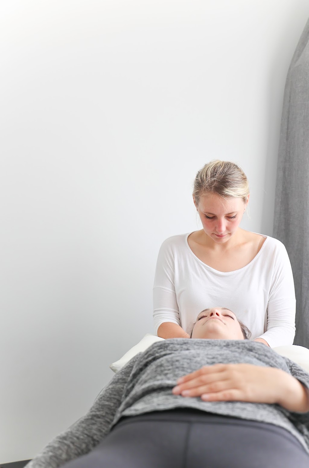 Julia Durham Osteopathy | 9 Av. de la Baie de Valois, Pointe-Claire, QC H9S 5H2, Canada | Phone: (514) 777-3020