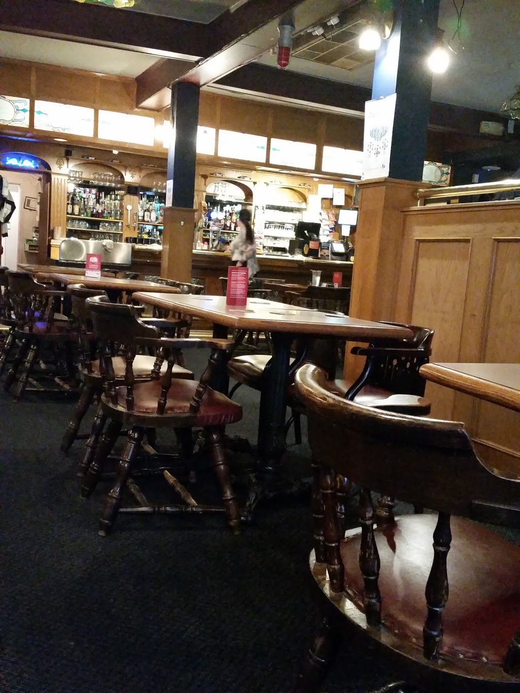 Horseshoe Bay Inn | 9576 Chemainus Rd, Chemainus, BC V0R 1K5, Canada | Phone: (250) 416-0411
