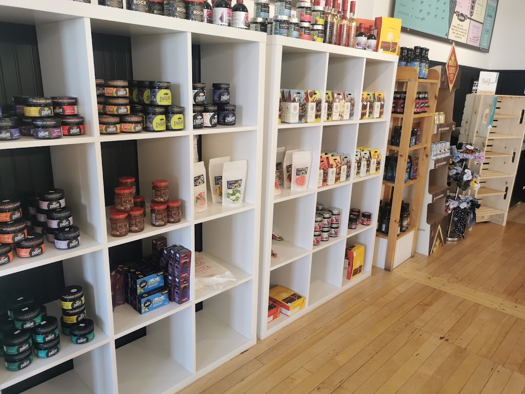 Crémerie Péri | 296 Rue Édouard Niquet, Péribonka, QC G0W 2G0, Canada | Phone: (418) 374-2967