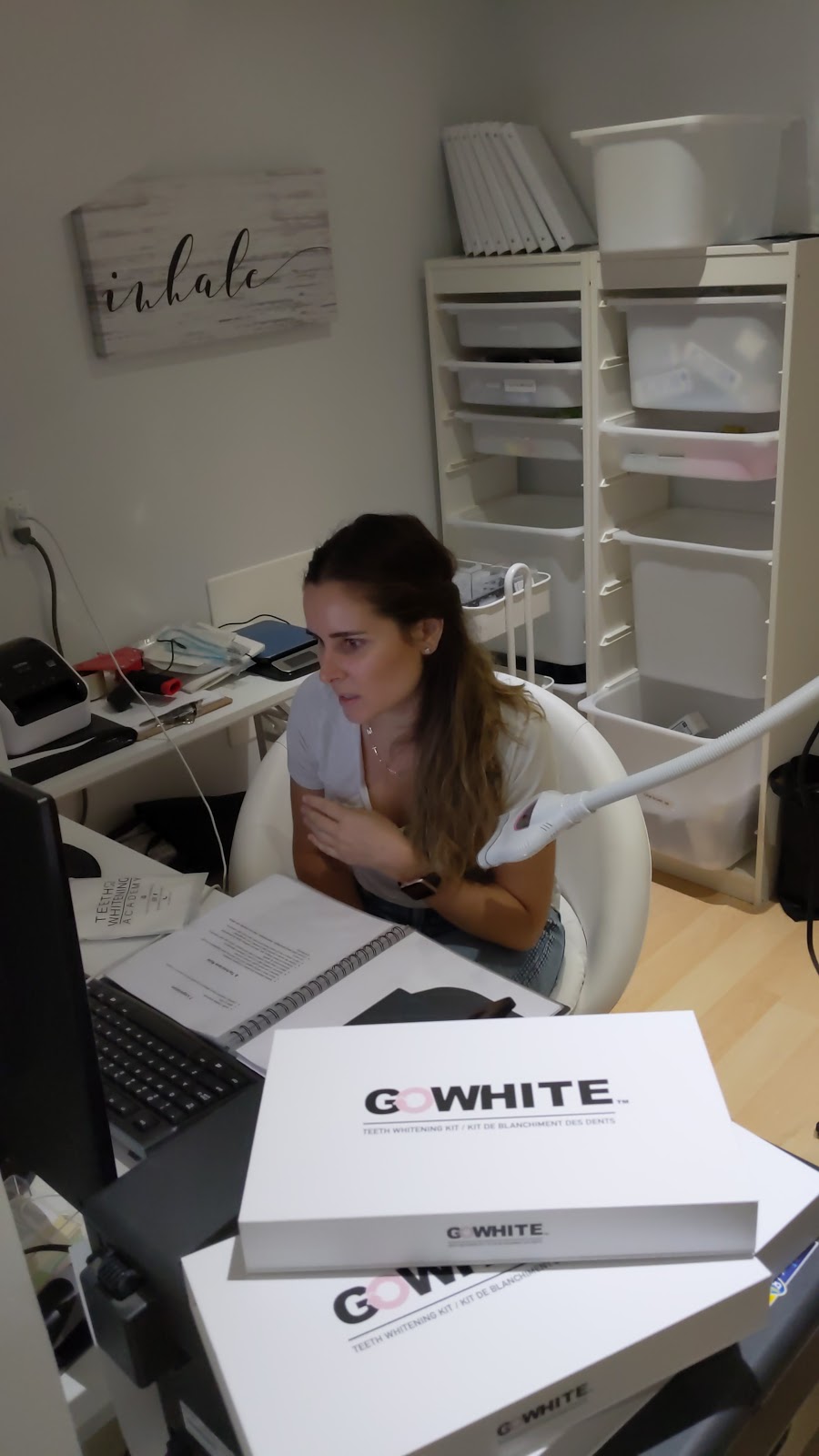 Teeth whitening academy | 70 Roseheath Dr, Maple, ON L6A 2B6, Canada | Phone: (647) 669-5164