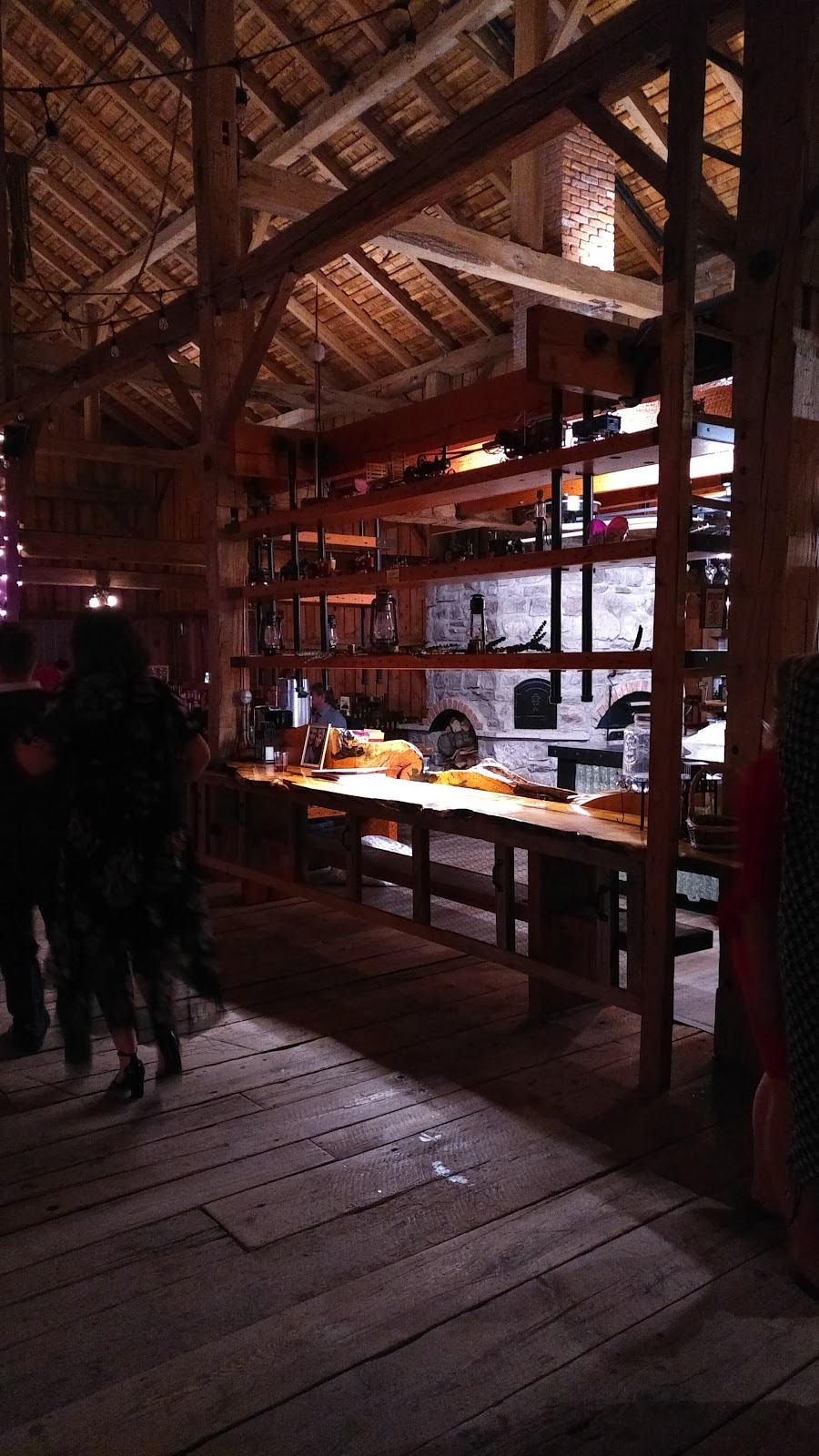 Four Winds Barn - Market, Bakery & Events | 60 Orchard Ln, Brussels, ON N0G 1H0, Canada | Phone: (226) 889-2276