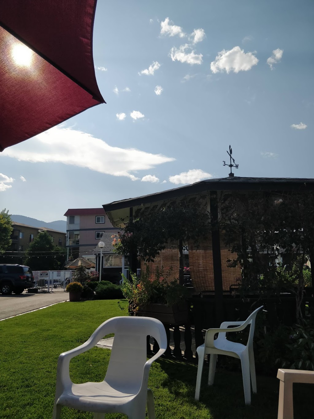 Valley Star Motel | 3455 Skaha Lake Rd, Penticton, BC V2A 6G6, Canada | Phone: (250) 492-7205