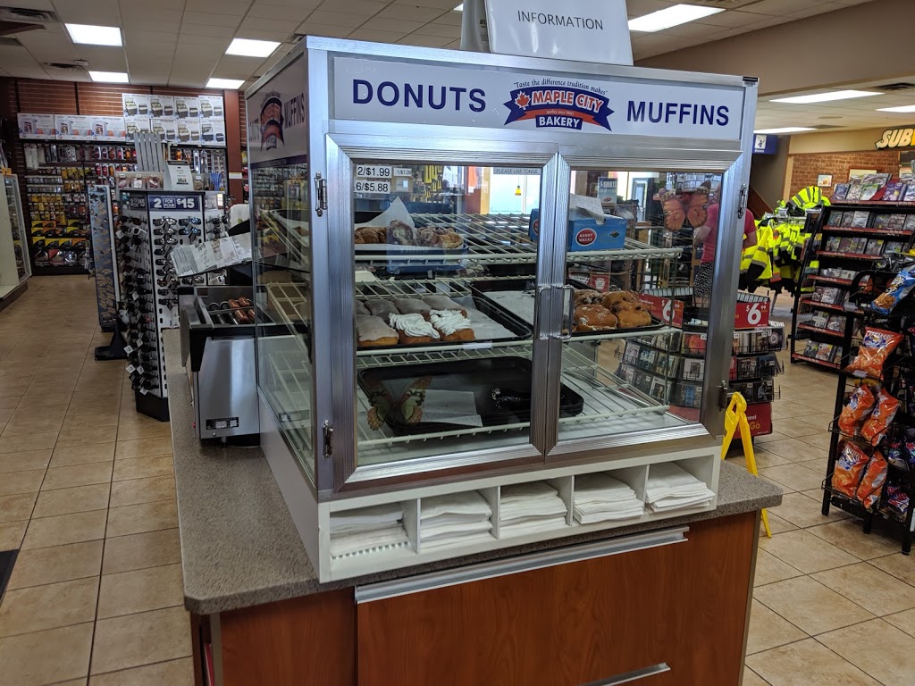 Flying J Travel Center | 19325 Essex County Road 42, Tilbury, ON N0P 2L0, Canada | Phone: (519) 682-1140