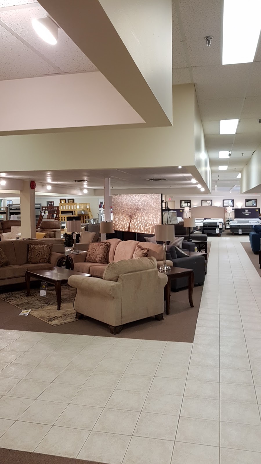 Leons Furniture & Appliances Orillia | 555 Memorial Ave, Orillia, ON L3V 0T7, Canada | Phone: (705) 326-3505