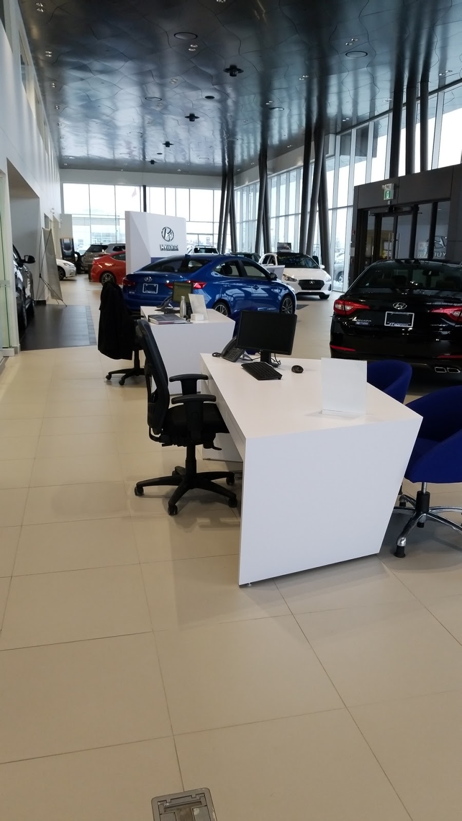 South Trail Hyundai | 6403 130 Ave SE, Calgary, AB T2Z 5E1, Canada | Phone: (587) 393-5833