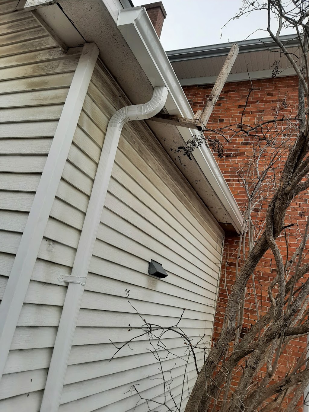 Double M Contracting | 1297 Amundsen Ave, Peterborough, ON K9H 6T5, Canada | Phone: (705) 868-4385