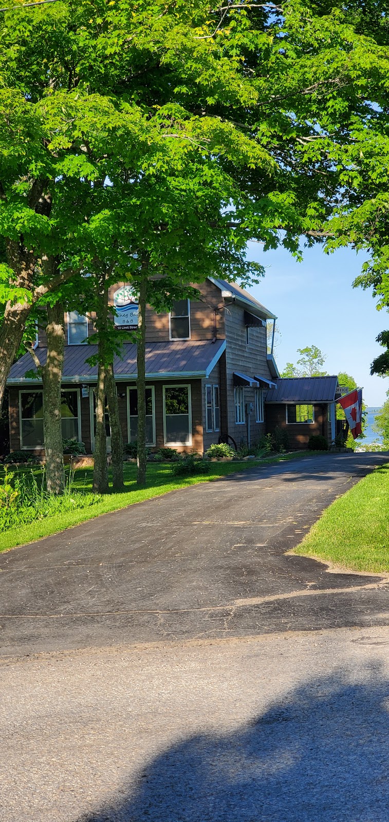 Sheg Bay B&B | 10 Limit St, Sheguiandah, ON P0P 1W0, Canada | Phone: (705) 241-9585
