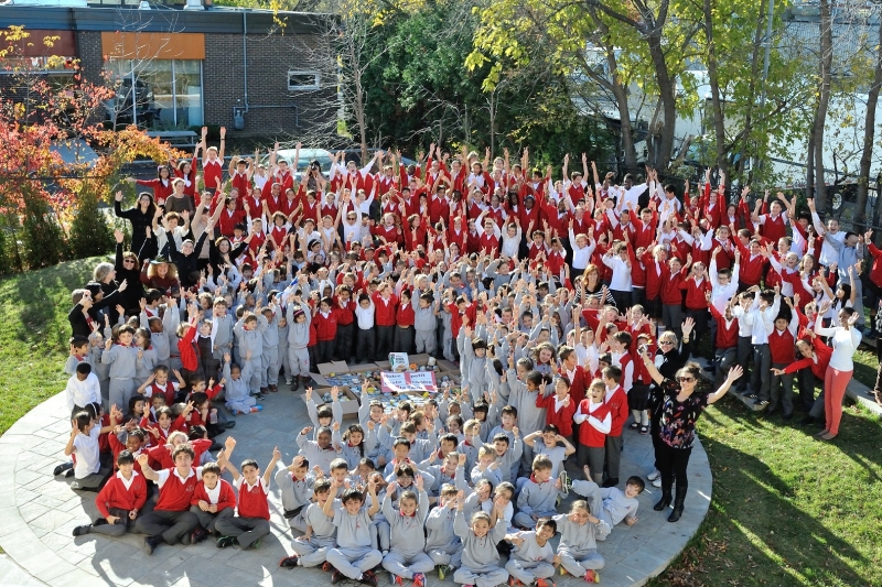 Charles-Perrault School | 106 Rue Cartier, Roxboro, QC H8Y 1G8, Canada | Phone: (514) 684-5043
