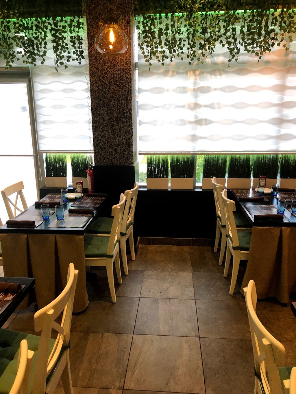 Papa Djan Mediterranean Kebab House | 1076 Rutherford Rd, Vaughan, ON L6A 1S2, Canada | Phone: (905) 832-9969