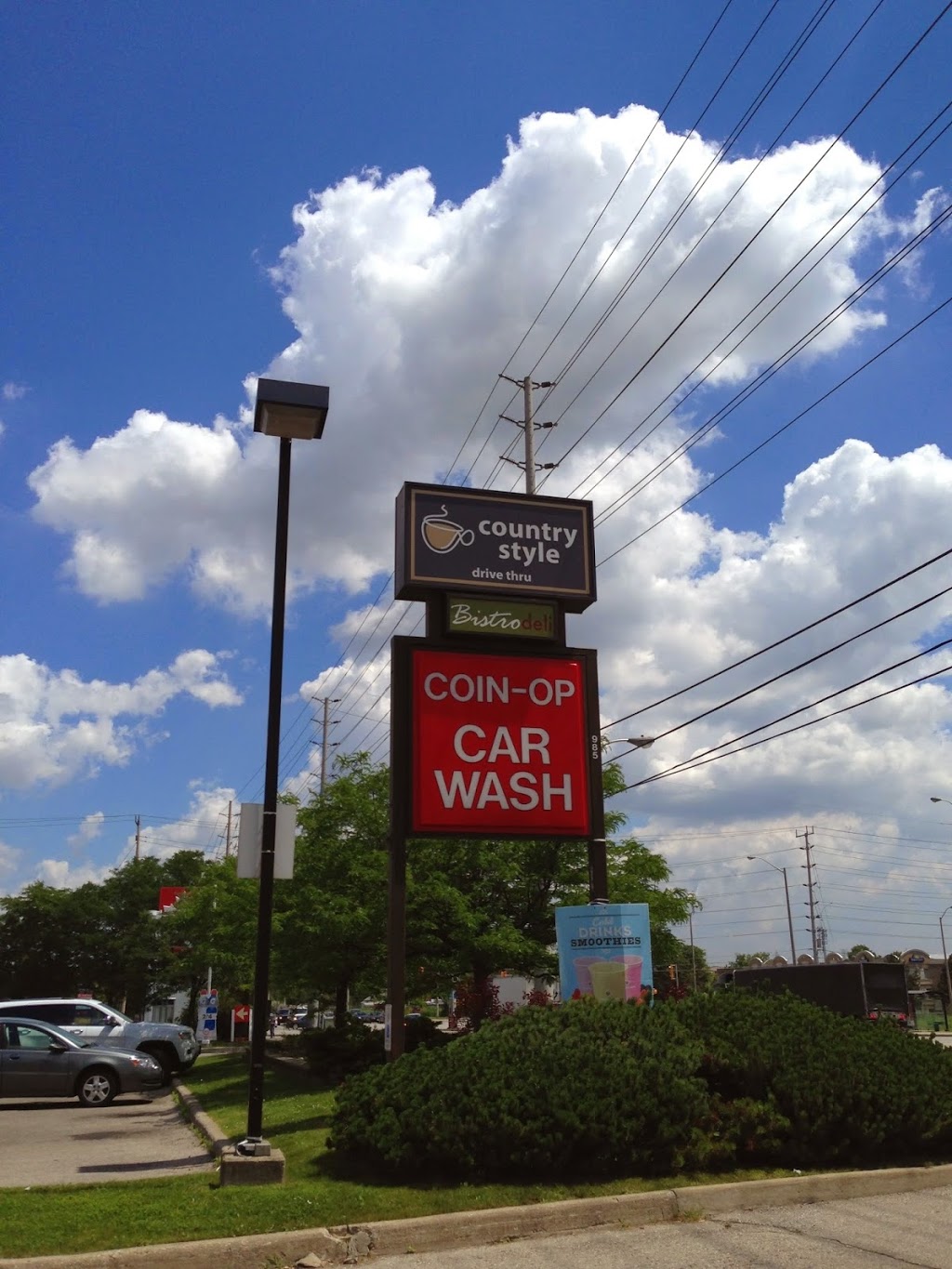 Spray NFoam Car Wash | 985-B Eglinton E, Mississauga, ON L4W 4H3, Canada | Phone: (905) 346-8187