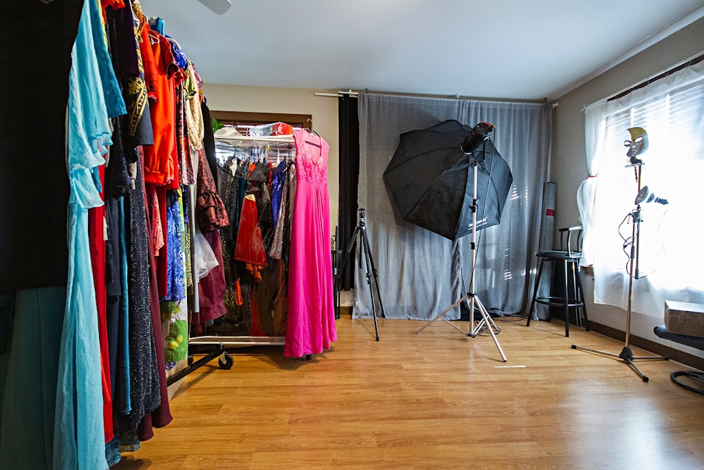 V-Art Portrait | 51038 Yale Rd, Rosedale, BC V0X 1X0, Canada | Phone: (604) 794-7223