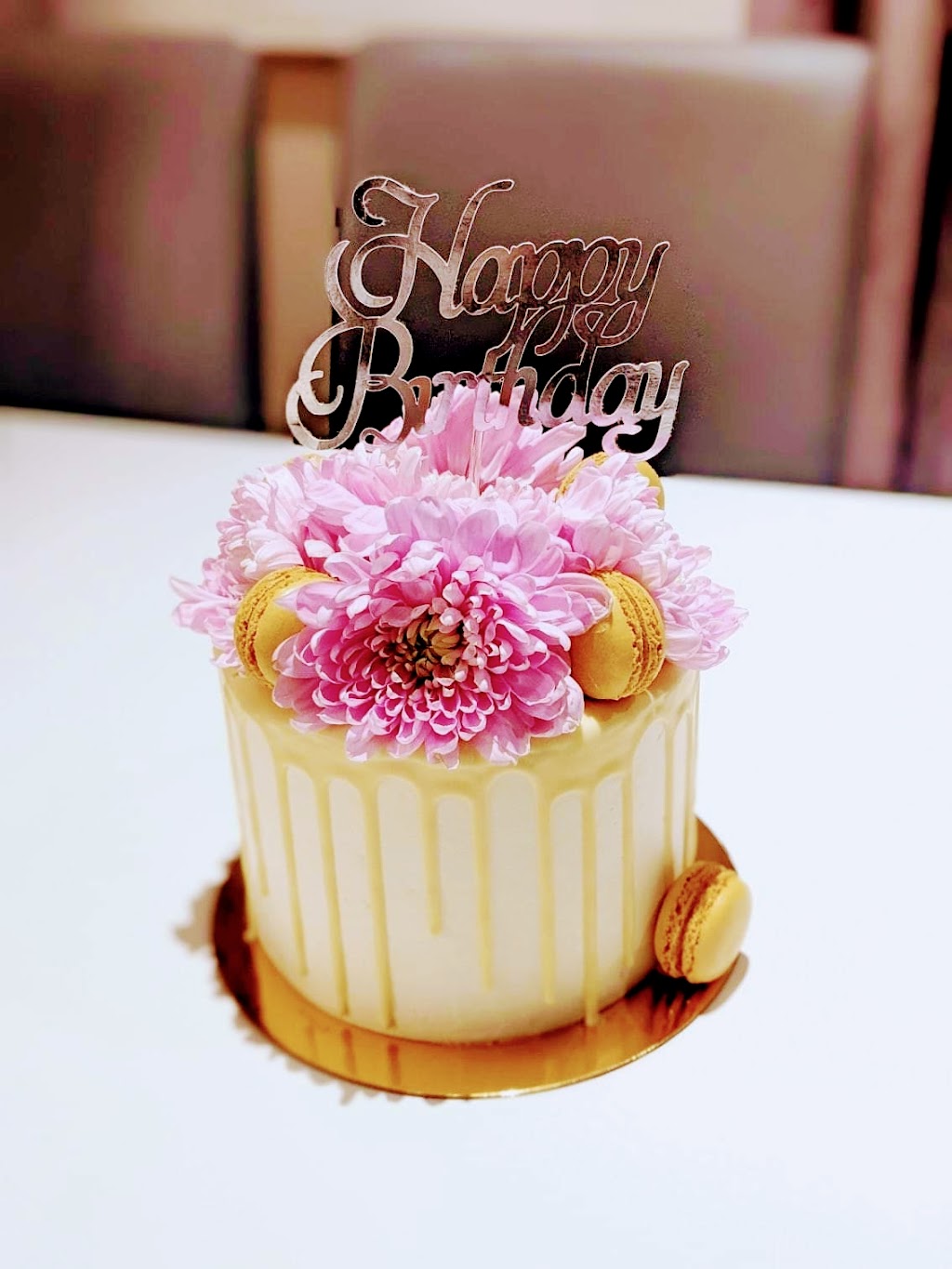 Treats by Mandy Custom cakes | 202 Parkin Cir, Gloucester, ON K1T 4G4, Canada | Phone: (613) 277-8842