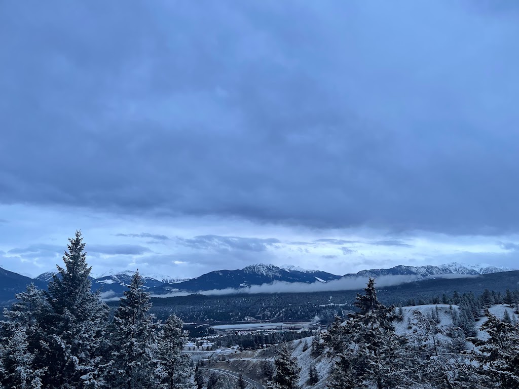 Rocky Mountain Springs Lodge | 5067 Madsen Rd, Radium Hot Springs, BC V0A 1M0, Canada | Phone: (250) 409-7999