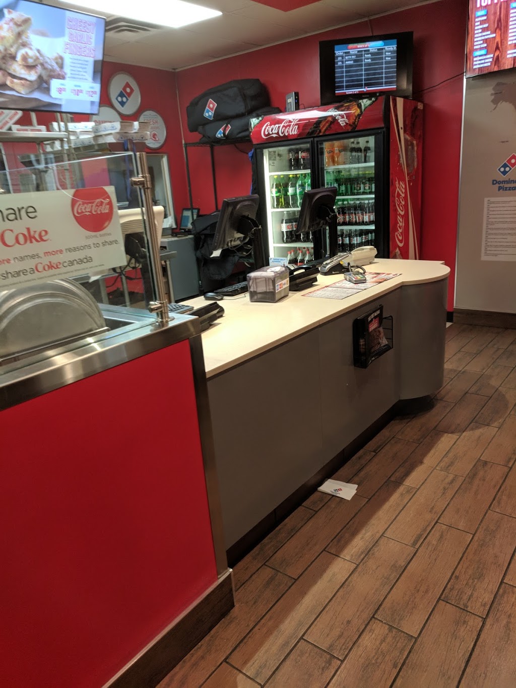 Dominos Pizza | 6469 Oak St, Vancouver, BC V6M 2W7, Canada | Phone: (604) 264-0300
