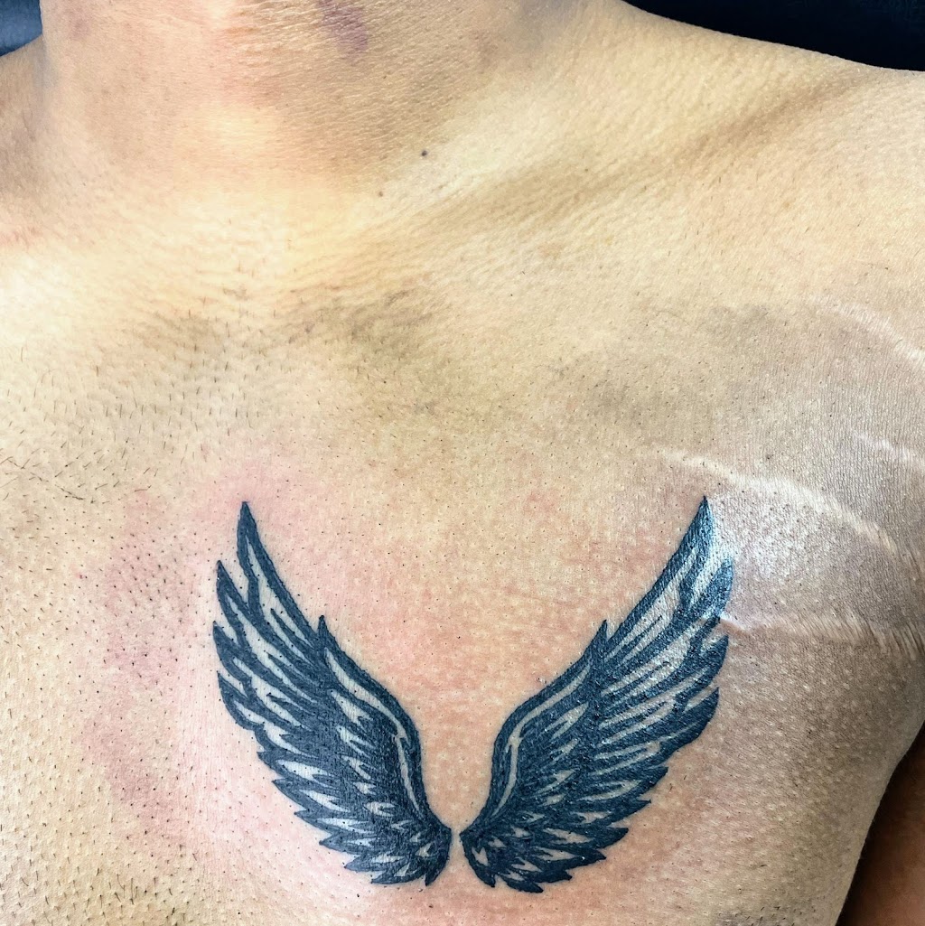 Inks and Piercings | 321 Christopher Dr, Cambridge, ON N1P 1C6, Canada | Phone: (647) 222-2813