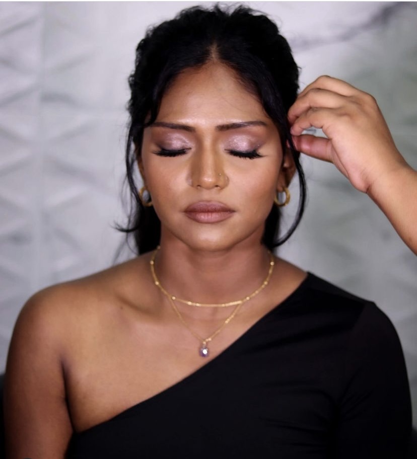 Thurka Makeup Artistry | 111 Hazelwood Dr, Whitby, ON L1N 3L7, Canada | Phone: (647) 838-1751