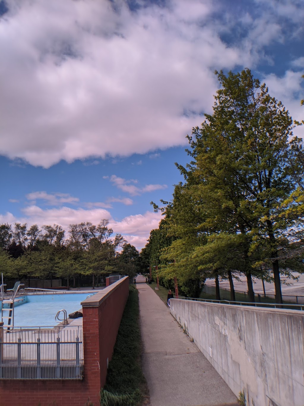 Ledbury Park | 160 Ledbury St, North York, ON M5M 4J1, Canada | Phone: (416) 338-4386