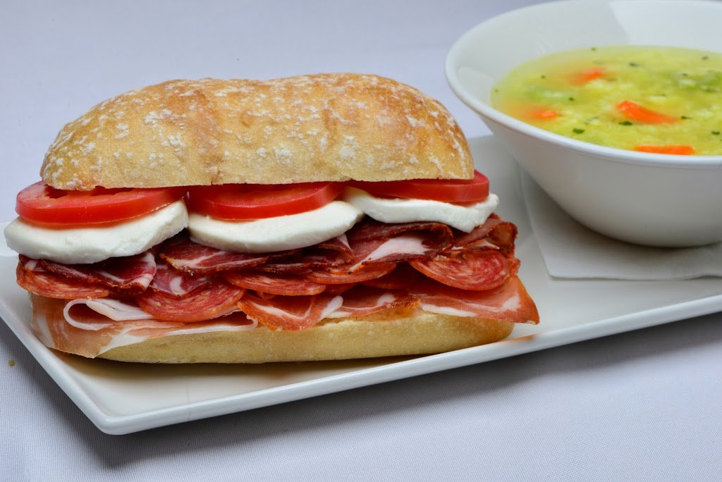 Valentinos Restaurant - Paramount | 835 Paramount Dr, Stoney Creek, ON L8J 0B4, Canada | Phone: (905) 385-3284