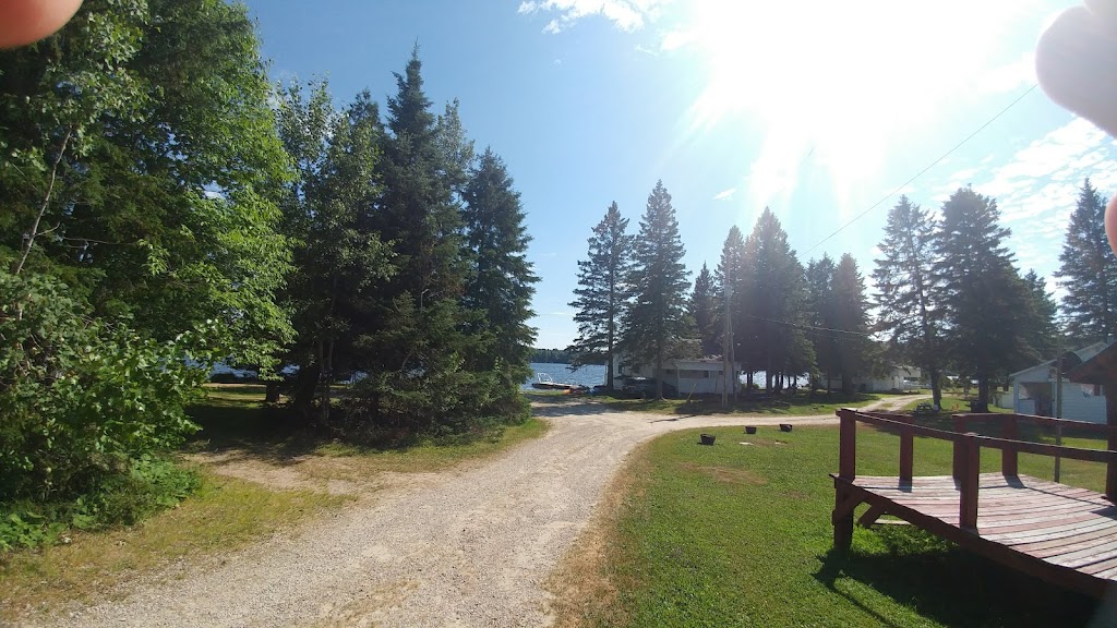 Manor Park Cottages | Burks Falls, ON P0A 1C0, Canada | Phone: (905) 348-2697