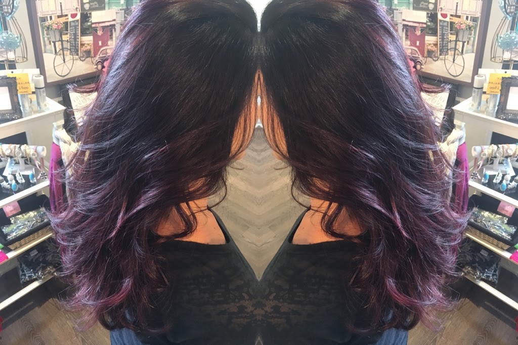 The Hair Boutique King City | 12967 Keele St, King City, ON L7B 1G2, Canada | Phone: (647) 884-4733