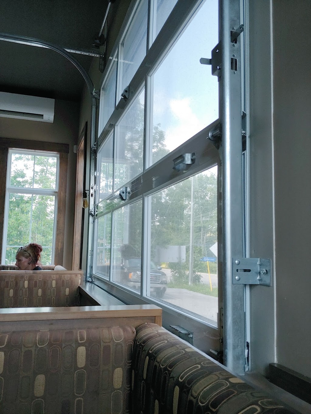Pizza Delight | 43 Railway Crescent Unit 1, Hampton, NB E5N 5L2, Canada | Phone: (506) 832-5539