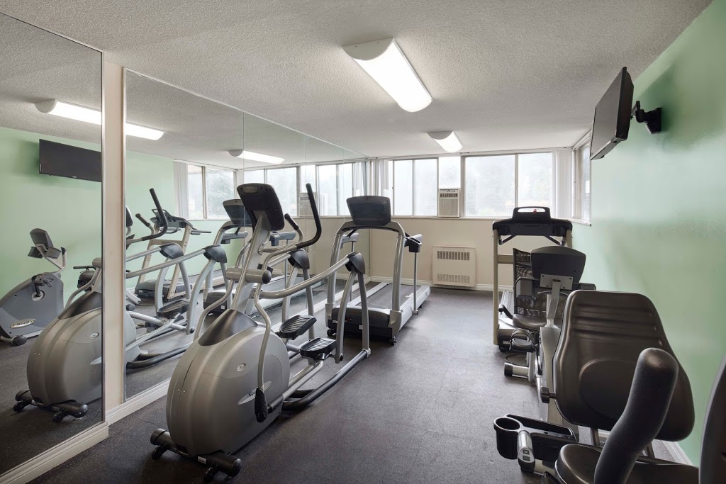 Applewood on the Park | 1177 Bloor St, Mississauga, ON L4Y 2N9, Canada | Phone: (289) 401-1454