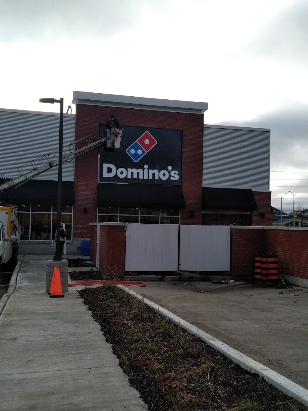 Dominos Pizza | 1354 Innisfil Beach Rd Unit 1, Innisfil, ON L9S 4B7, Canada | Phone: (705) 615-1516