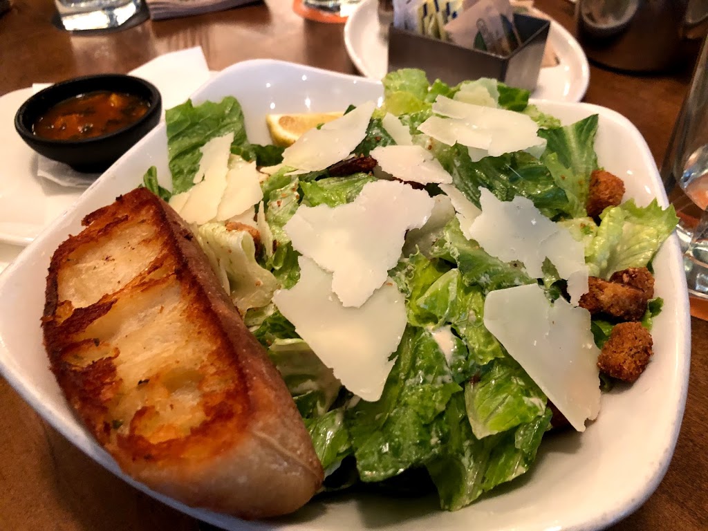 Moxies Grill & Bar | 75 Annagem Blvd, Mississauga, ON L5T 2Y3, Canada | Phone: (905) 276-9643