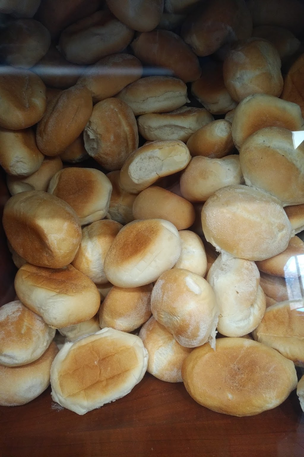 Silvas Portuguese Bakery | Cambridge, ON N1R 8K9, Canada | Phone: (519) 622-7042