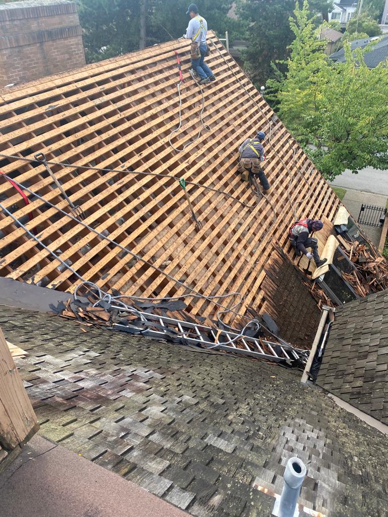 A-Top Roofing LTD. | 13863 100 Ave Unit 202, Surrey, BC V3T 5P5, Canada | Phone: (778) 874-0421