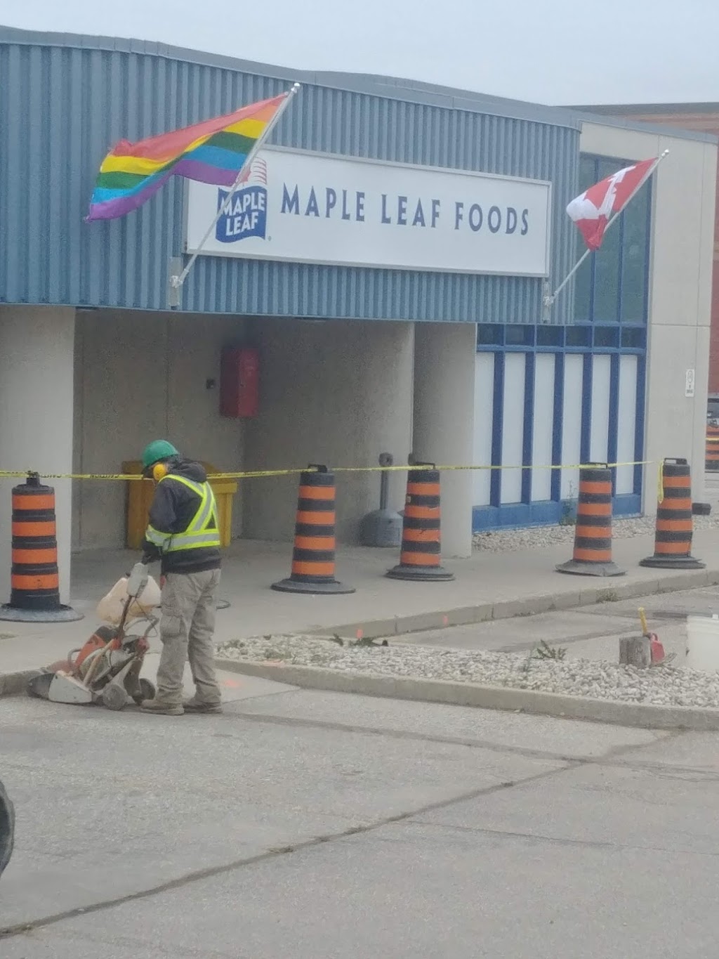 Maple Leaf Foods Inc Speedvale Plant | 643 Speedvale Ave W, Guelph, ON N1K 1E6, Canada | Phone: (519) 827-0719
