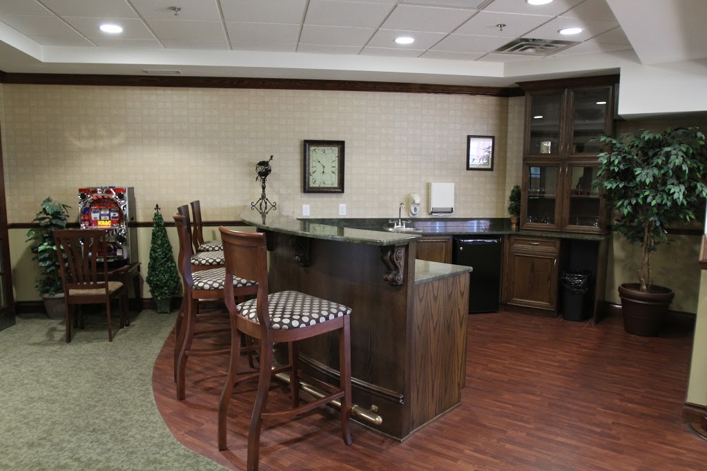 Seasons Brantford | 55 Diana Ave, Brantford, ON N3T 0C2, Canada | Phone: (519) 752-5477