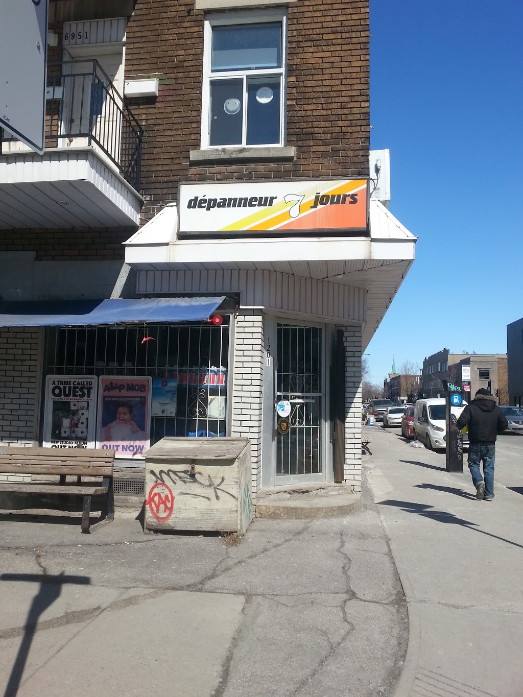 Dépanneur 7 Jours | 1201 Rue Bélanger, Montréal, QC H2S 1H7, Canada | Phone: (514) 270-7912